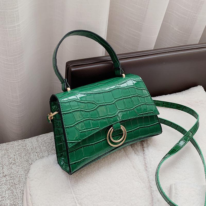 

Spring Women's Portable Shoulder Bag Pu Crocodile Pattern Bright Lock Small Square Chain Strap Messenger Cross Body, Black