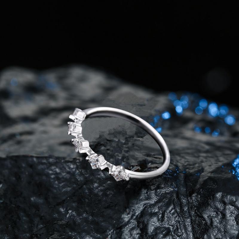 

Cluster Rings Fashion Shining Square Zircon Ring Unisex Anniversary Celebration Travel Commemorative Jewelry Accessories