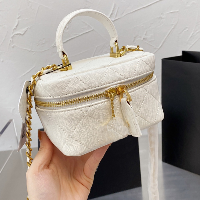 

21SS Mini Leather Handle Tote Box Bags Carvia Calfskin Lovely Vanity Tiny Matelasse Chain Crossbody Shoulder Bag Luxury_handbags Serial Numb