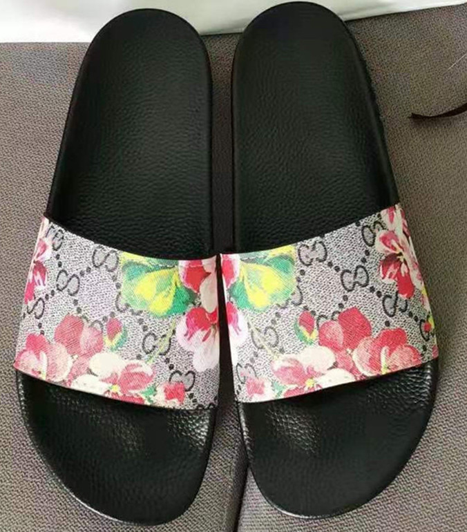 

Brand Women Slippers Sole Non-slip Male Sandals Summer Water Slides Beach Shoes Unisex Slippe, Black