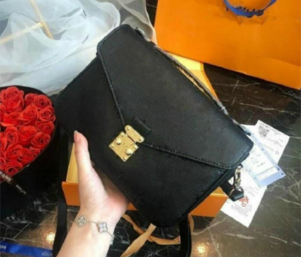 

2022 classic POCHETTE METIS Handbags Women Leather Shoulder Bag Luxurys Designer Messenger Bags, Brown flower