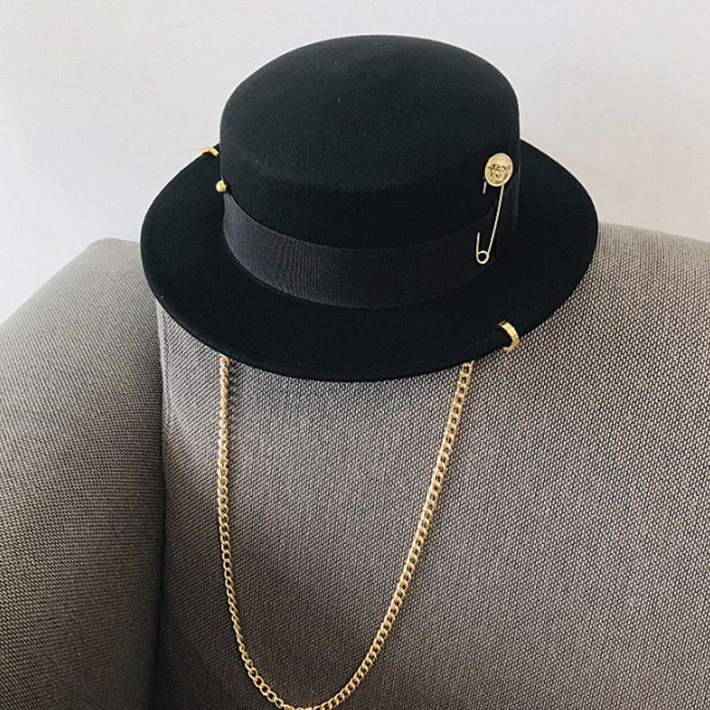 

Fibonacci 2021 Fedora Retro Wool Felt Women European Punk Chain Novelty Flat Top Hats Men Cap Street Fashion Wild Trend