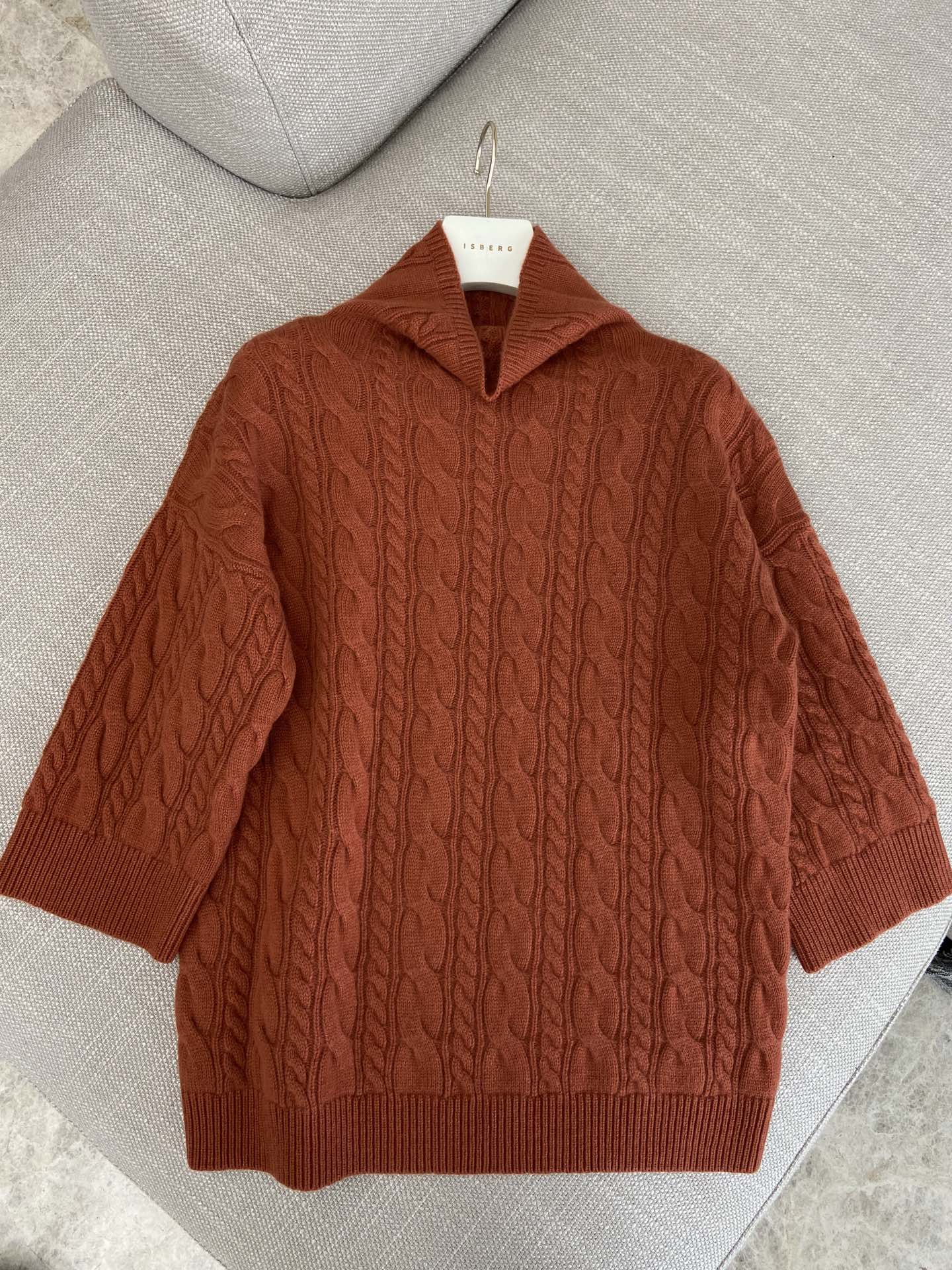 

Cashmere knitted twist top new style female temperament, Customize