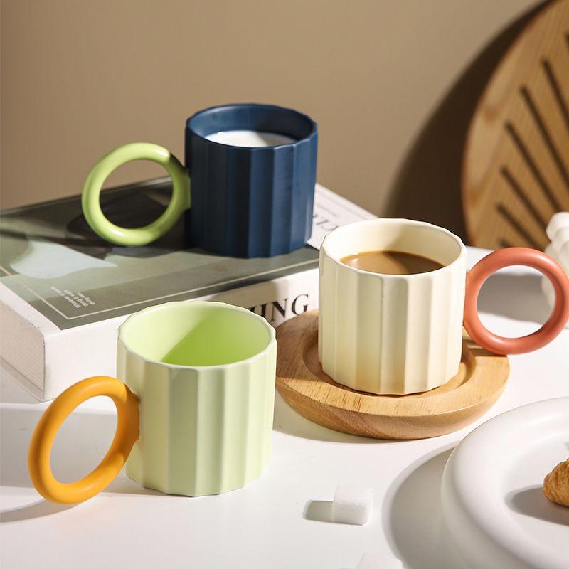 

Mugs Nordic Contrasting Color Mug Household Ceramic Coffee Cup Personalized Big Ear Cups Products Drinkware Kitchenware