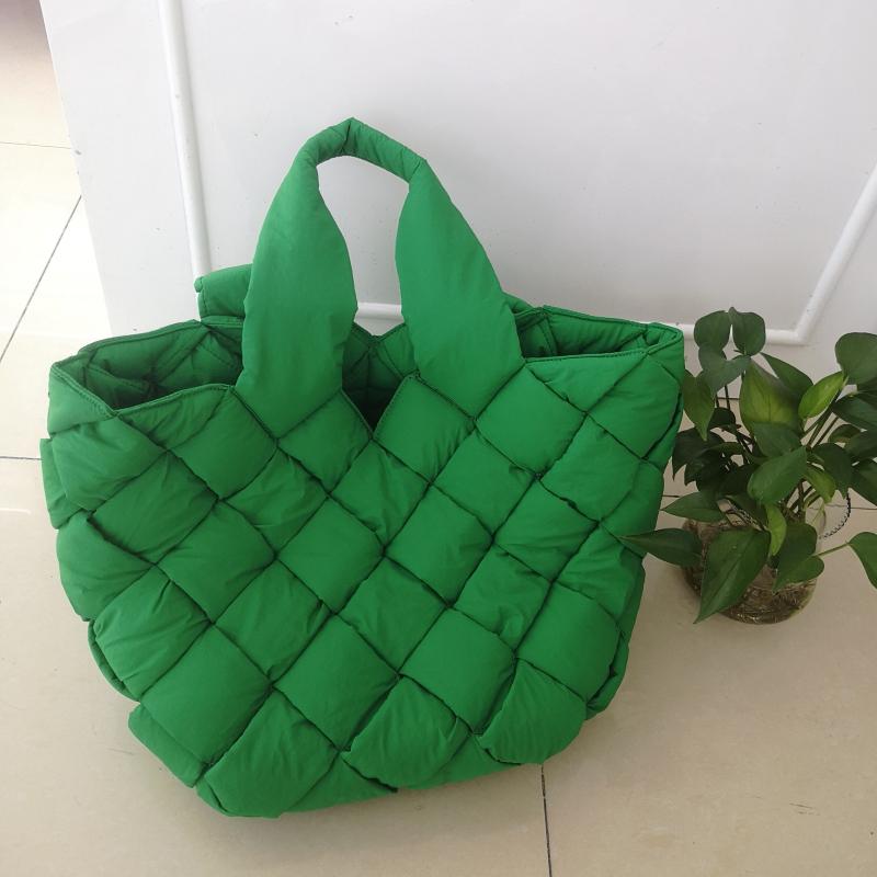 

Evening Bags Brand Designer High Capacity Big Quilted Nylon Tote For Women 2021 Hit Winter Ladies Shoulder Shopper Top Handle Handbag, Green