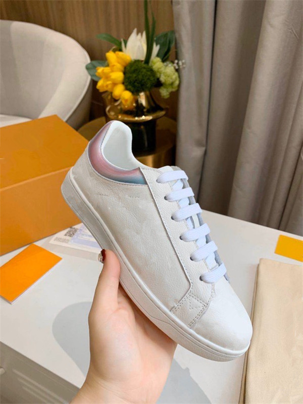 

balencaiga Top quality New Paris Fashion 17FW Triple S Sneakers Men Women White Vintage Old Dad Grandpa Casual Shoes, 02