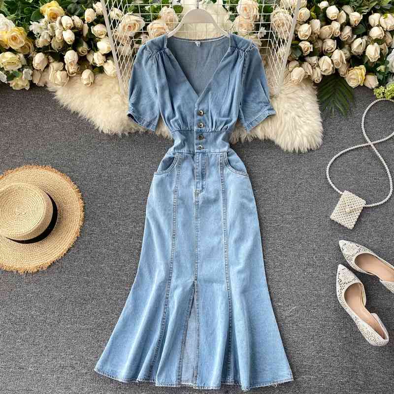 

Retro Women Denim Dress Summer Slim High Waist Button Sexy V Neck Jeans es Vestidos Muer Elegant Ladies Trumpet 210602