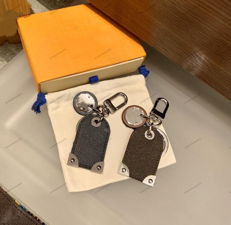 

Luxurys Leather Letter Printing Keychains High Quality Metal Handmade Unisex Designer Key Ring Men Women Pendant Punk Keychain Jewelry Accessories
