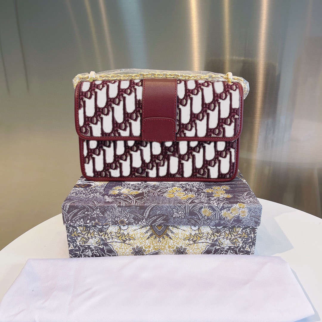 

Famous Design Envelope Square Cross Body Shoulder Bags For Women All Over Letter Daily Life Summer Handbags Young Ladies Party Festival One Side Crossbody Hand Bag, Make up the differece