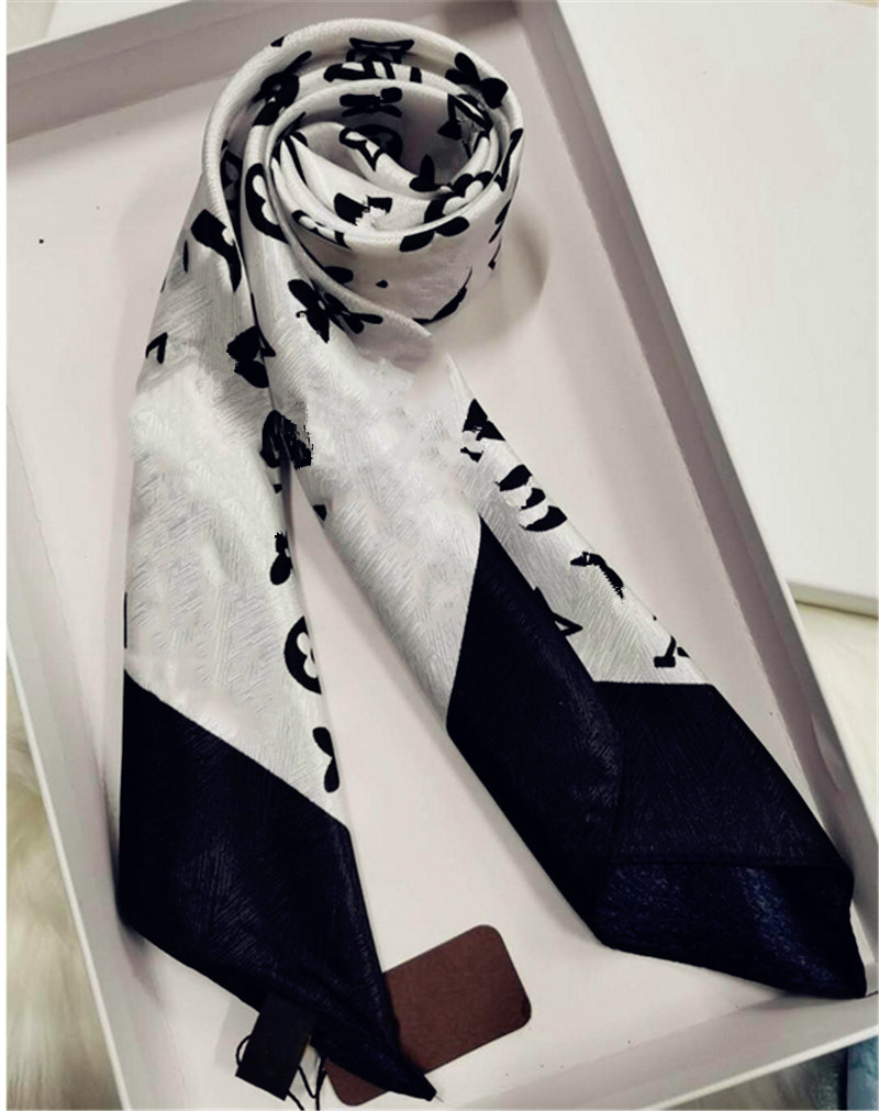

2021 Classic scarf printed alphabet scarfs luxury silk twill square scarves for ladies 70*70cm