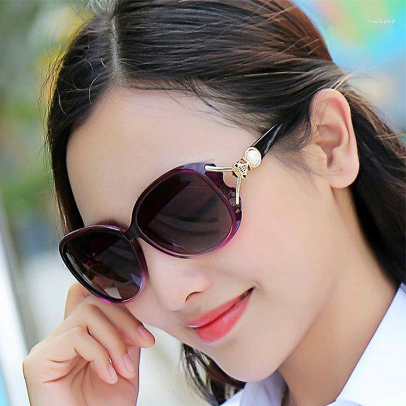 

Sunglasses 2021 Designer Vintage Women Sunglass Fashion Big Frame Sun Glasses UV400 Pearl Round Oversized Women1