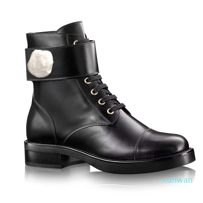 

Women flamingos Love arrow medal 100% real leather Desert Boot US5-11 Winter Metal buckle luxury woman shoes 41 42, Black