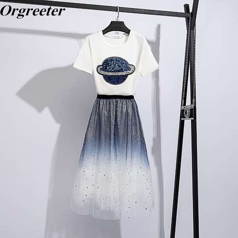 

Summer Women' Sequined Planet Pattern Short Sleeve Tshirt and Gradient Mesh Mid Calf Skirts Two piece Set 210525, White
