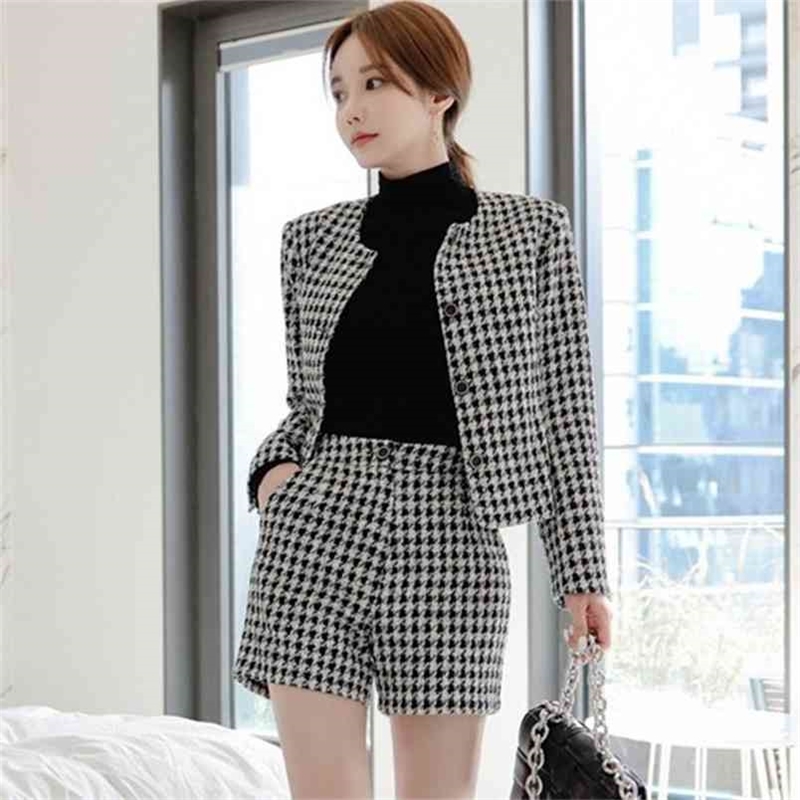 

High Quality Autumn Women Tweed Rainbow Suit Single Breasted Long Sleeve Weave Jacket + Bodycon Shorts Two Piece Sets 210603, Picture color