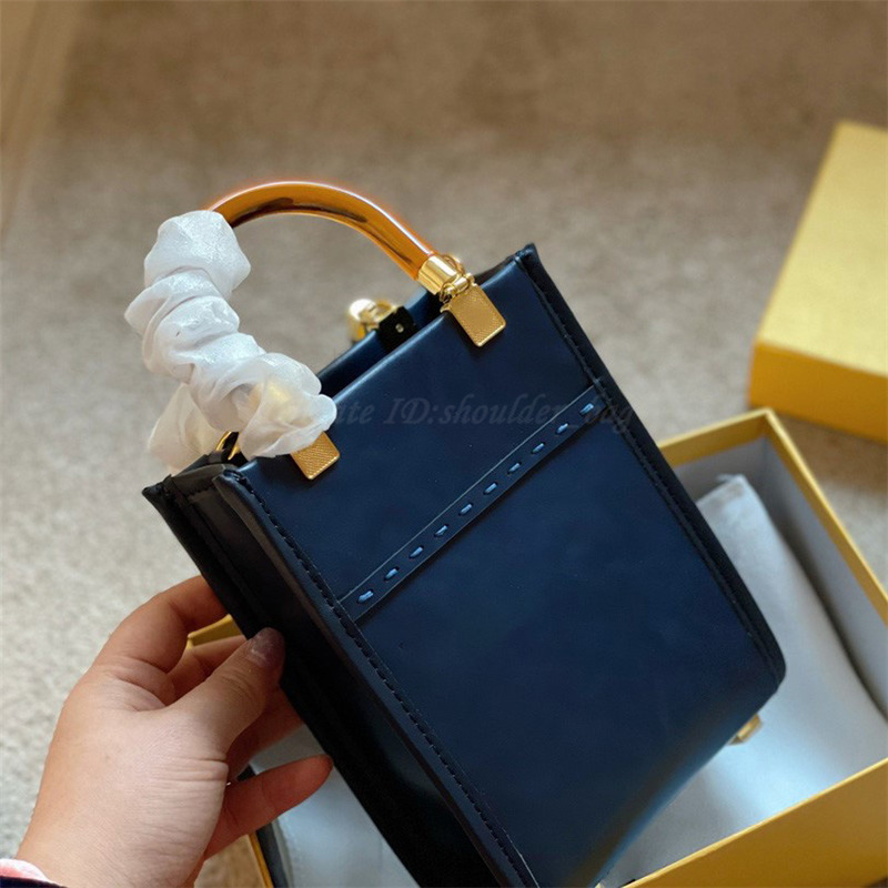 

Designer Mini Fashion Totes Handbags Cosmetic Shoulder Crossbody Bag Purse Wallets Thread Double Letters Square Trunk Fanny Handles Women, Style c