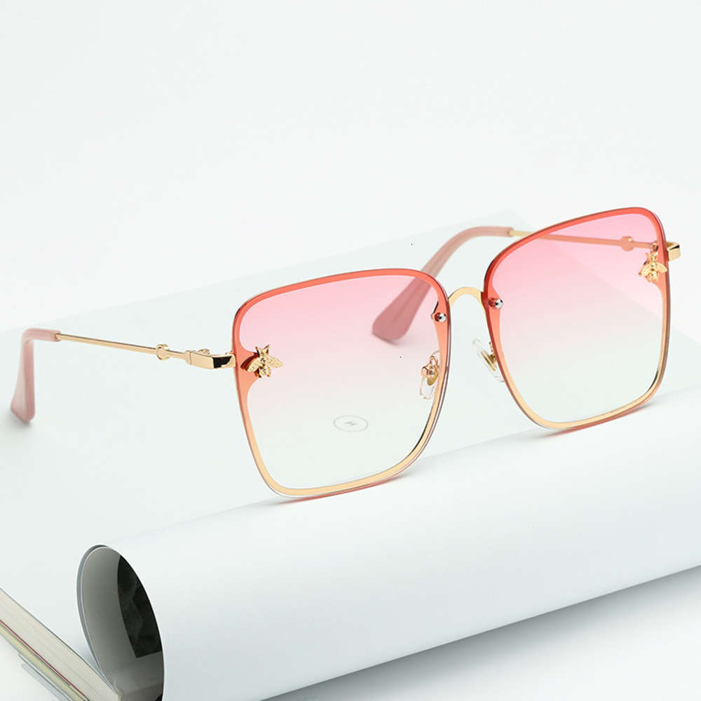 

sunglasses 2021 Fashion Lady Oversize Random Square Women Small Bee Glass Gradient Sunglasses Female UV400, Black