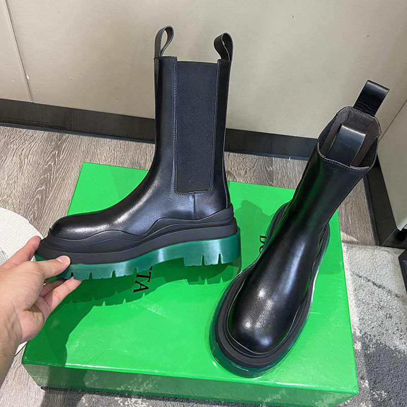 

Martin Boots Female Versatile Chimney Chelsea Boots Spring and Autumn Thick Bottom Middle Tube BVMM6, Black