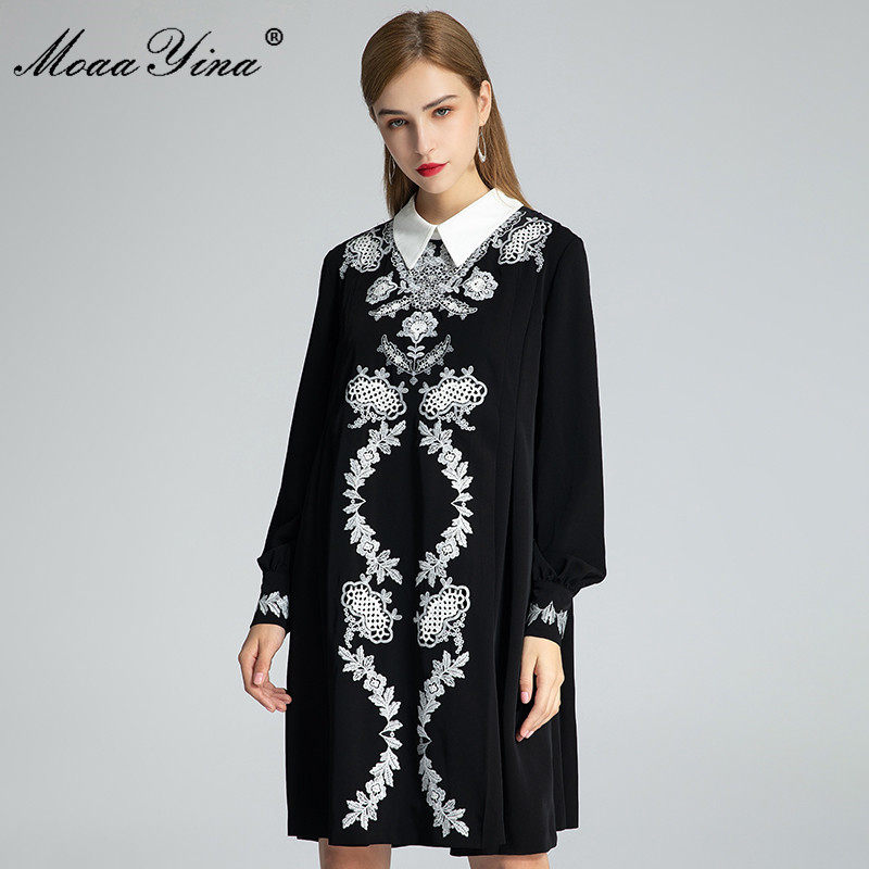 

Fashion Designer dress Autumn Women's Dress Lantern Sleeve Flowers Embroidery Black Loose Vintage Dresses 210524