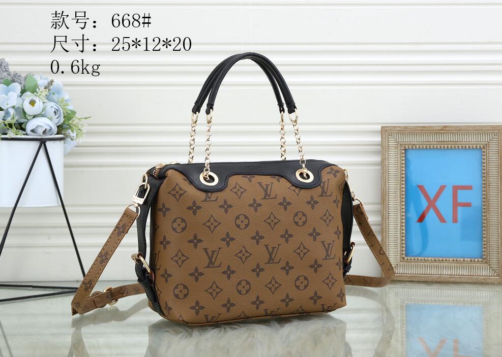 

Fashion unique design women's chain bag comfortable leather woven style handbag minimalist boutique essential Single Shoulder Messenger, Red;black