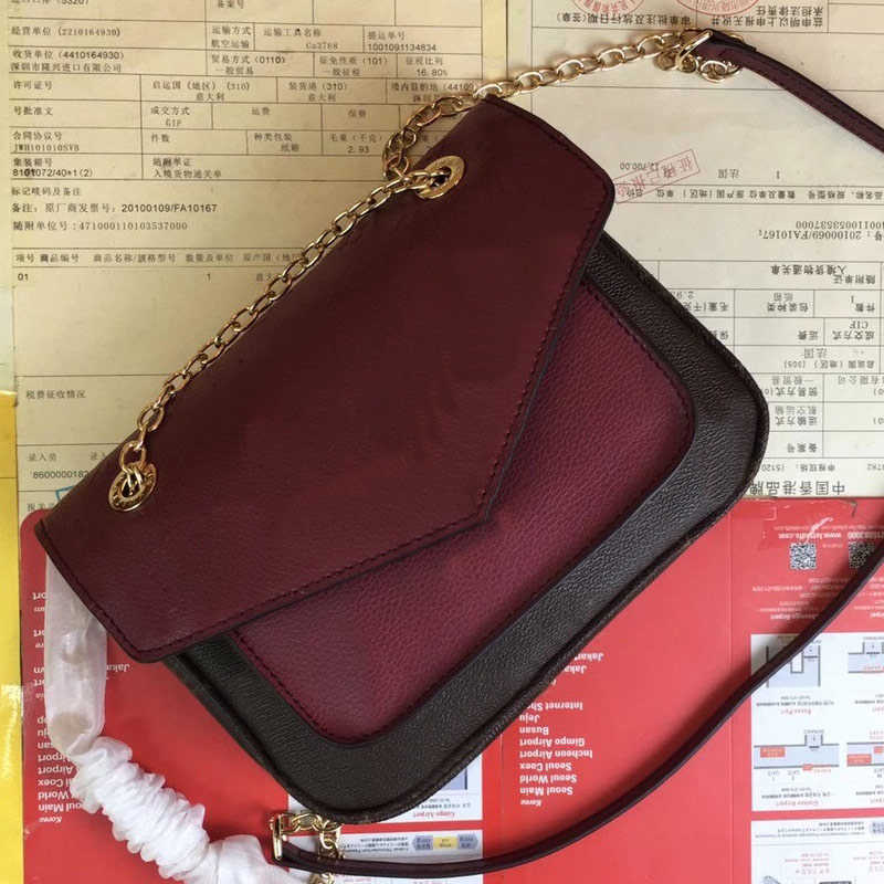 

Designer Bags Womens Handbags Crossbody Bag Backpack Classic Chain Flap Messenger Ground Cow Leather Shoulder Fashion Leisure Small Hand Em