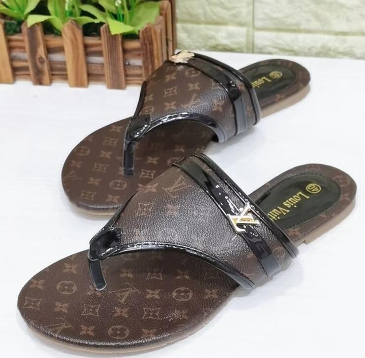 

6505 Summer Sandals Slippers Women Beach Shoes Fashion Woman Slide Ladies Flat Slip Femme Designer size 35-42, Black