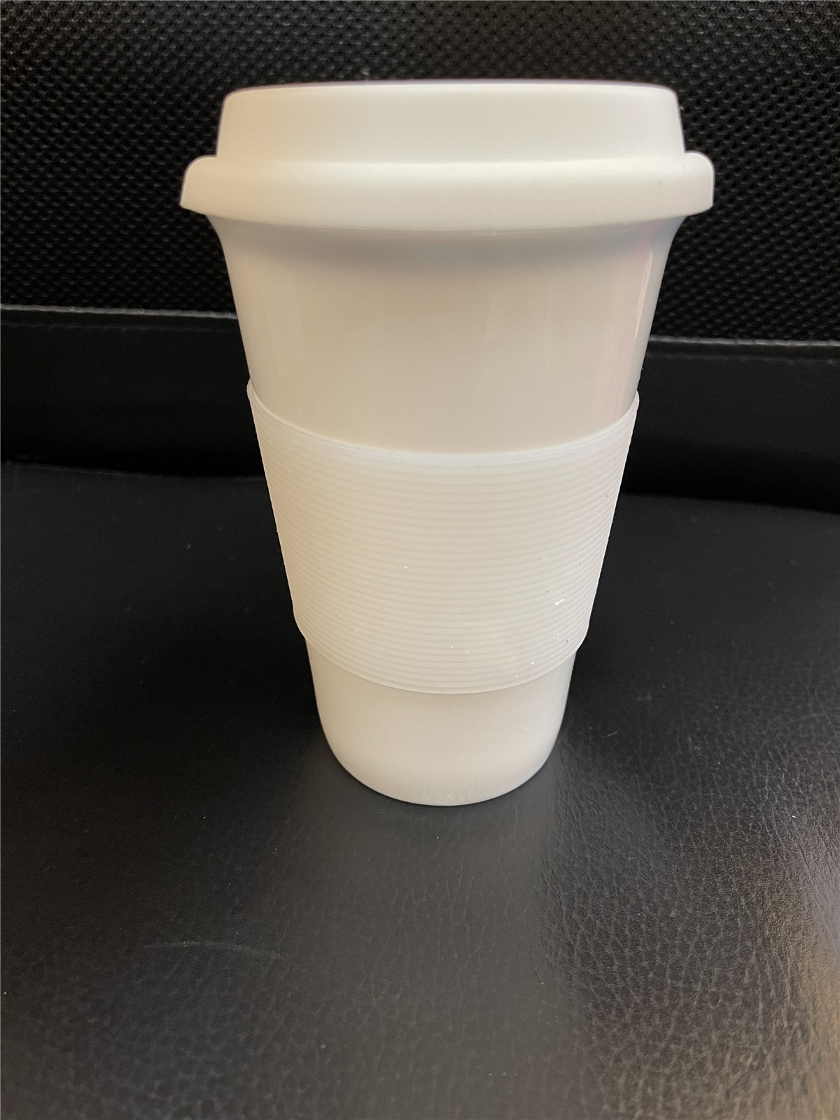 

White Mug with Lid 500ml with black Printing Porcelain Cup with cover good quality Classic style Drink Cup Milk Mug, Customize
