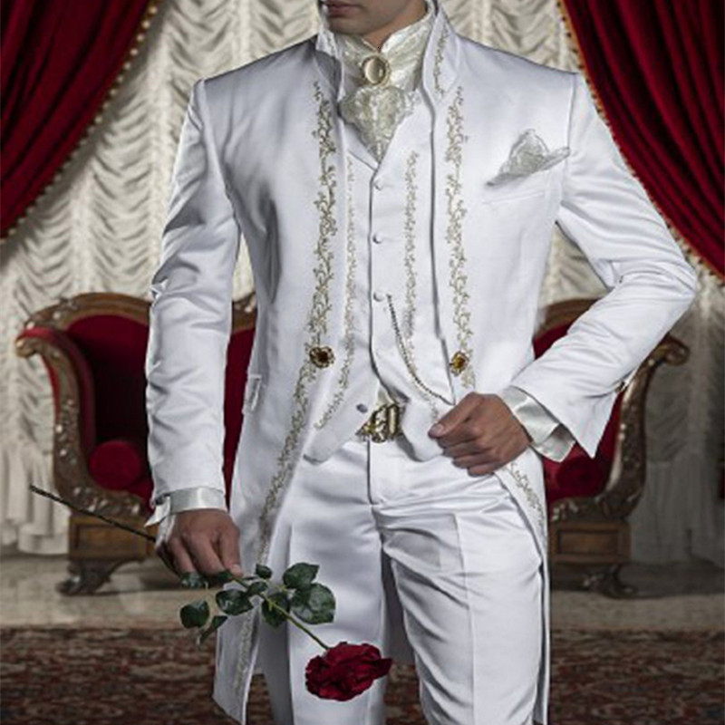 

2021 Embroidery Groomsmen Mandarin Lapel Groom Tuxedos White Men Suits Wedding Prom Best Man Blazer suit (Jacket+Pants+Vest), Royal blue