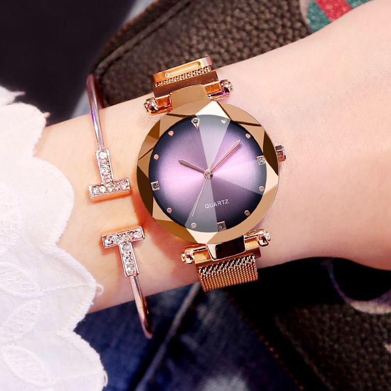 

Wristwatches Luxury Women Watches Magnetic Starry Sky Female Clock Quartz Wristwatch Fashion Ladies Wrist Watch Relogio Feminino, Red