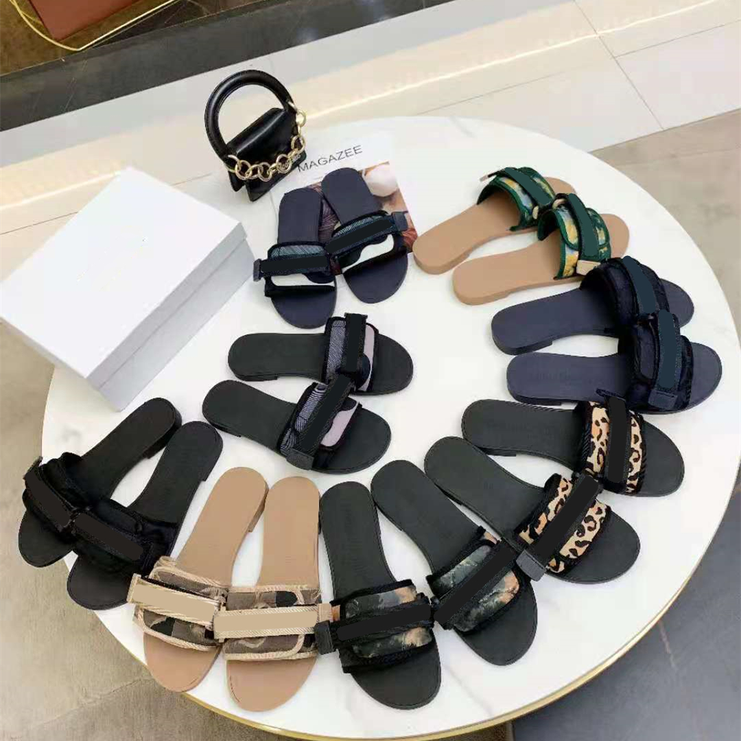 

2021 Designer Sandals Summer Flat Slipper fashion beach woman Big head letters slippers with box, Colour