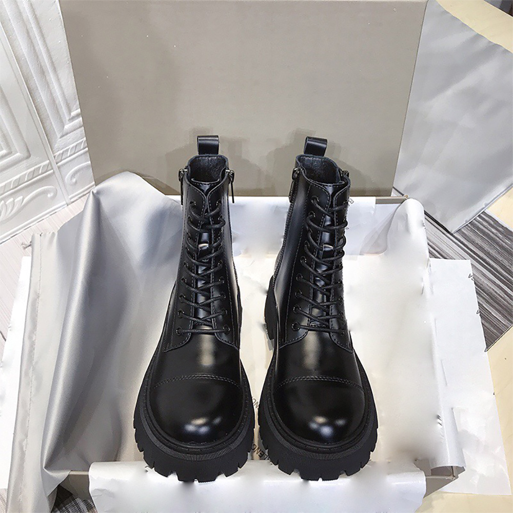 

Top Latest Women Designer Boots Martin Desert Boo Flamingo Love Arrow Medal 100% Genuine Leather Thick Winter Shoes High Heel Size 34-40 With Boxs., Black