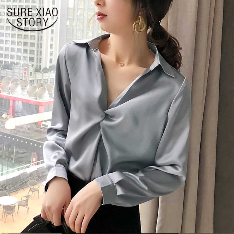 

Korean Style Vintage Blouse Women Autumn V-neck Shirt Women Tops Elegant Slim Solid Office Lady Clothes All Match 11025 210527, Gray
