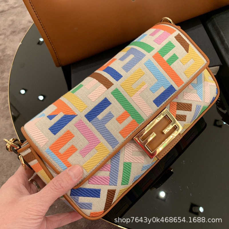 

New yearday in 2021 baguette double FF embroidered canvas handbag for women Zlh