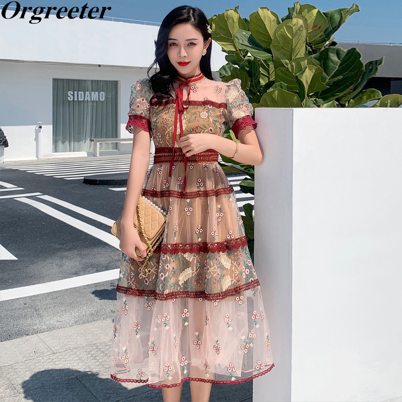 

Retro Stand collar Lace Mesh Patchwork Long Dress Summer Floral embroidery Stitching Trim Puff sleeve Mid-calf 210525, Picture color