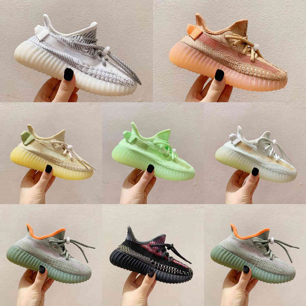 Pharrell Williams échantillonnage pour enfants chaussures de course athlétiques jaunes noyau noirs enfants sports baskets bébé taille d'anniversa