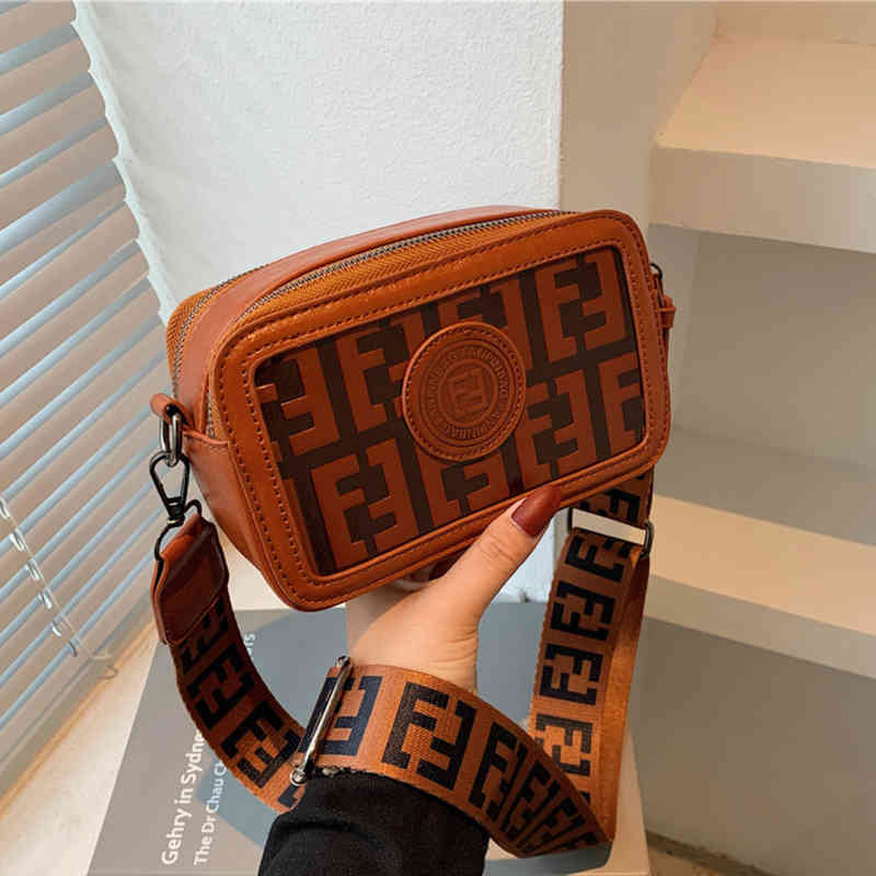 

exclusive Small bag female new zipper camera signature wide shoulder strap sling Shoulder Messenger Bag, Black
