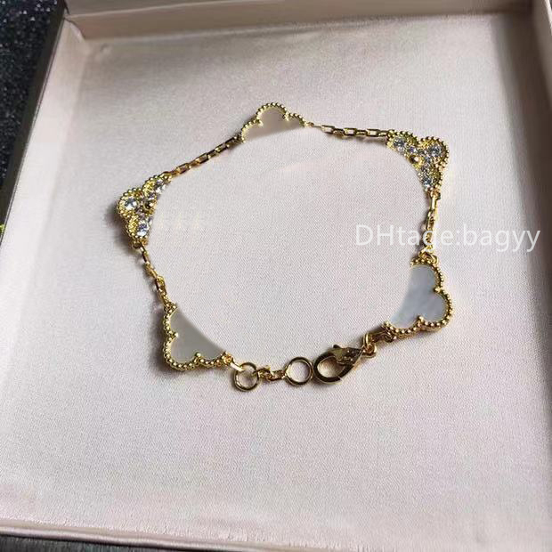 

Jewelry Ladies Love rings Pendant Necklaces Screw Earrings carti Bracelet van Party Wedding Couple Gift Fashion Luxury cleef designer [with box] a114