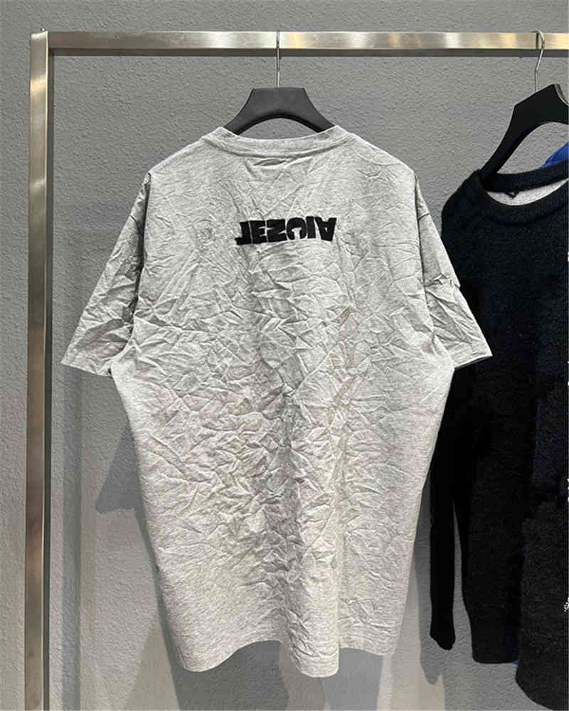 

Men's Hoodies & Sweatshirts Ins 22ss spring / summer reverse alphabet print couple Paris casual split wrinkled short sleeve T-shirt IEOI, Gray