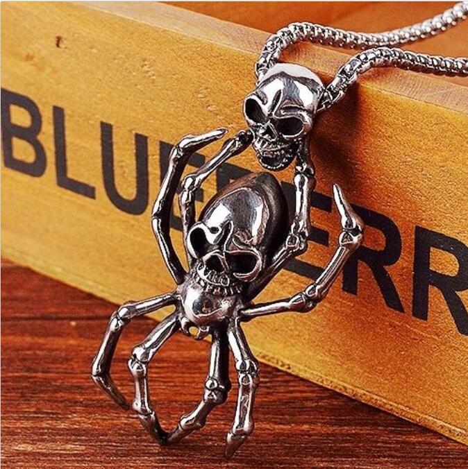 

Pendant Necklaces Titanium Steel Skull Spider Necklace Men's Fashion Jewelry, Silver
