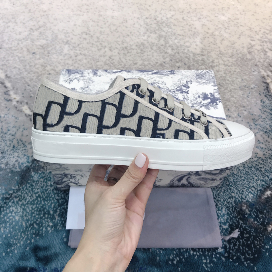 

Walk n sneakers Women B23 Walking canvas shoe Oblique Technical Mesh Platform Shoes Lace-u p Embroidered Sneaker, Black