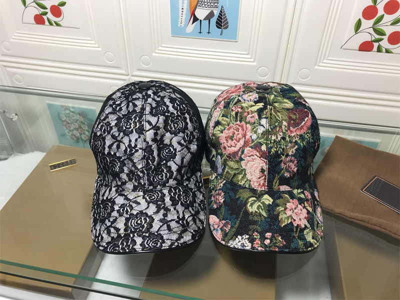 

Benjamin 01 ball caps men's and women's flowers are fashionable, dome can be adjusted, two colors selected, 122916, Decorative pattern