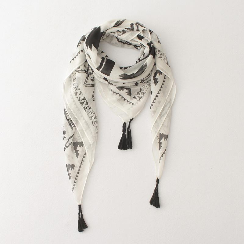 

Scarves Women Square Scarf Black White Geometric Print Viscose With Tassel Fashion Lady Thin Light Head Kerchief Shawl