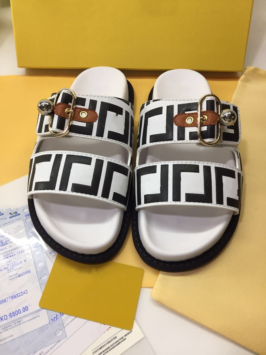 

2021 Womens Slippers Scuffs Summer Sandals Beach Slide Slippers Girls Flip Flops Loafers Beautiful Embroidered 0214, 05