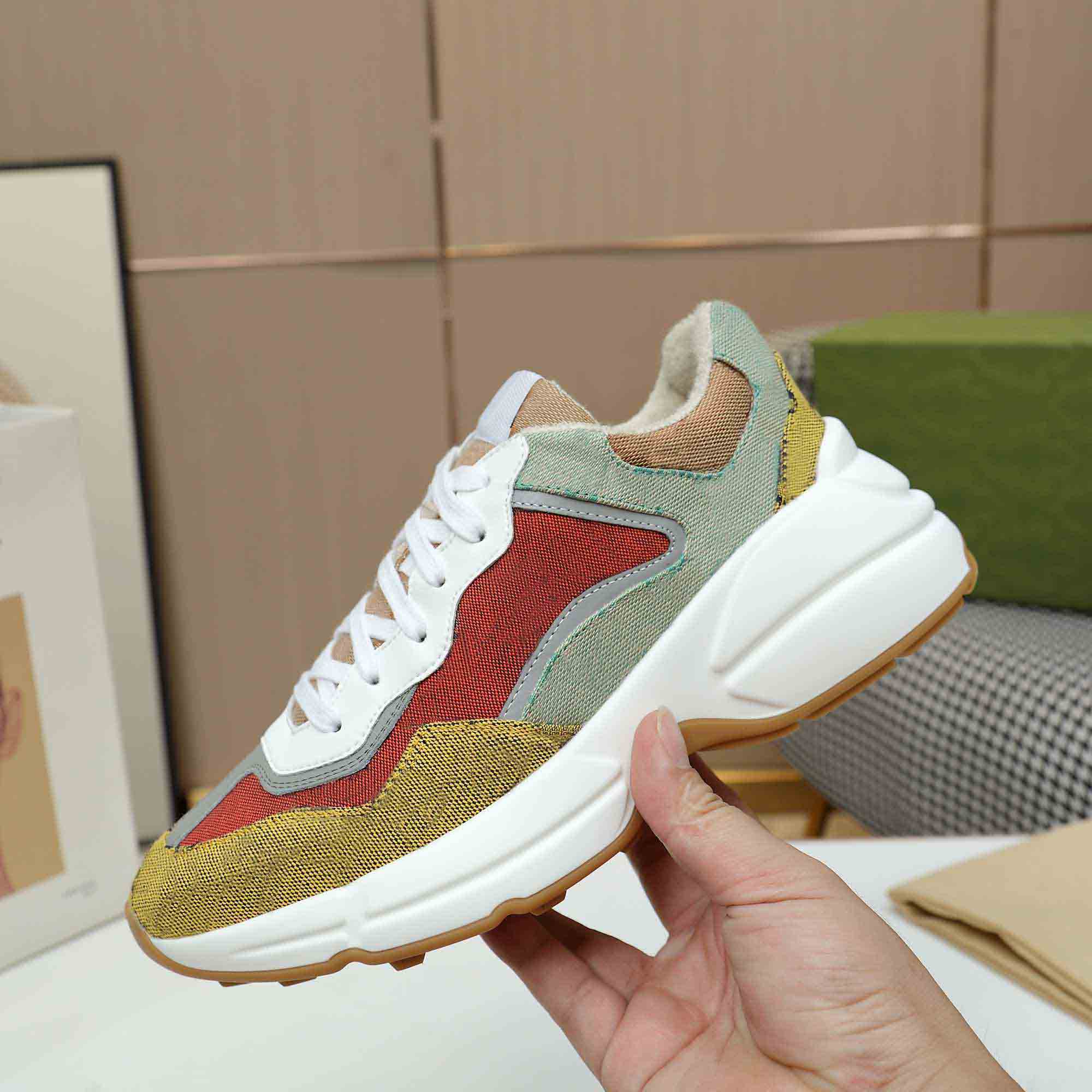 

lady Thick soled Casual shoe leather sneaker Letters lace up platform Leisure women shoes fashion limit Flat canvas with fullpackage
