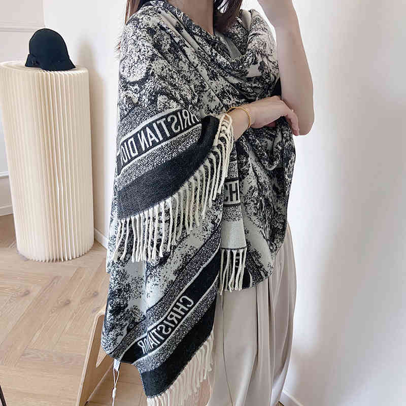 

Design Autumn and winter new Zhao Liying star same imitation cashmere scarf women's leisure long tassel warm shawl