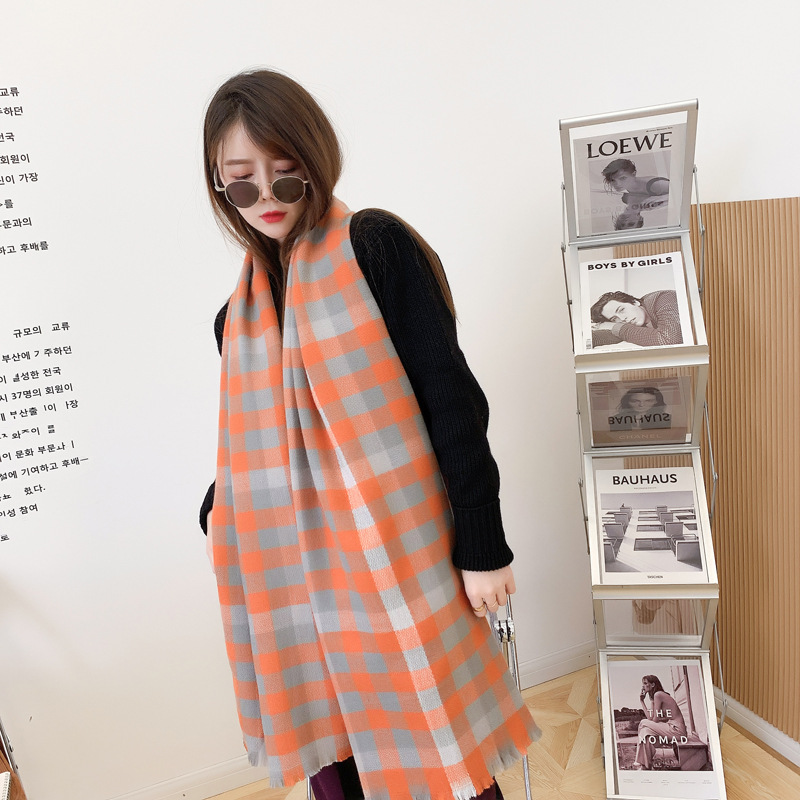 

Autumn and Winter Korean Style Painting Scarf Female Winter All-Matching Warm Autumn and Winter Korean Style Reversible Thick Checks Tassel
