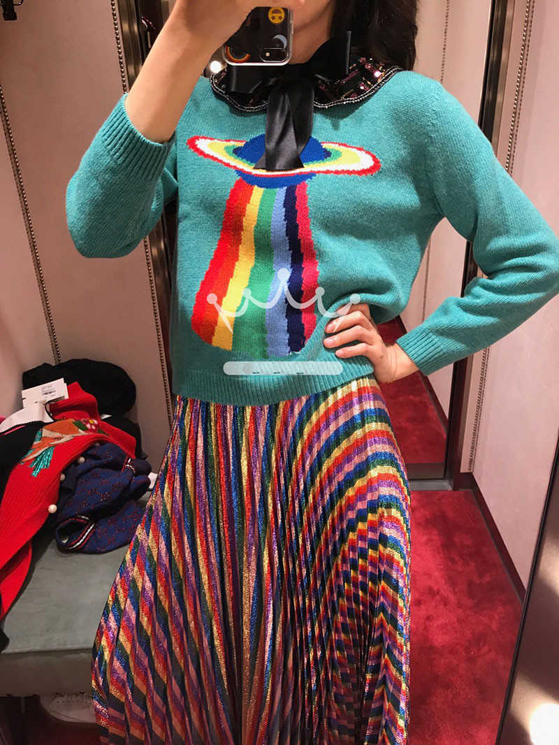 

Brand Luxury 2020 Winter Blue Women Ugly Christmas Sweater Pullover Bow Doll collar UFO Sequined Female Jumper Tops Clothes NEW G1008, Beige