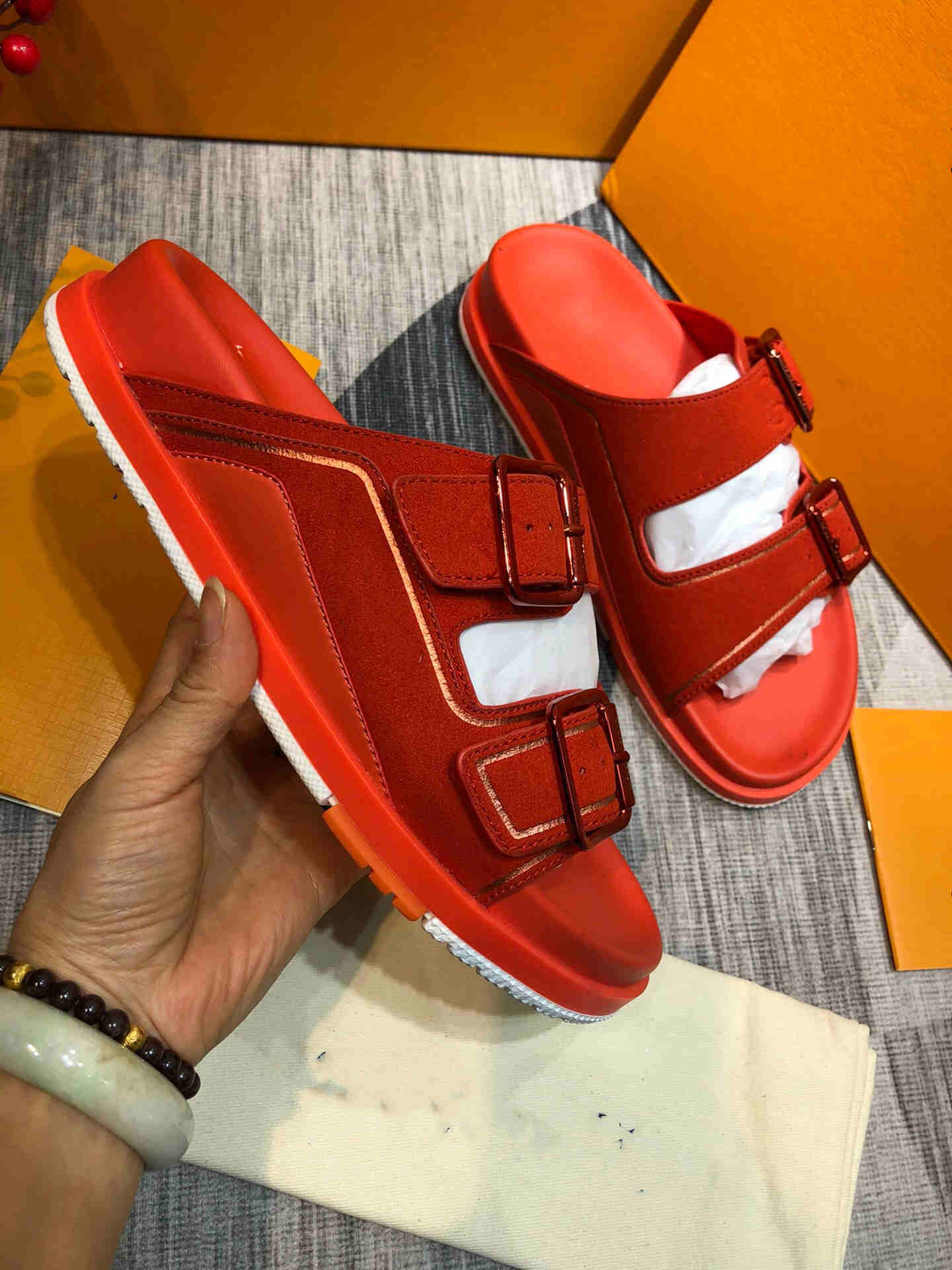 

Luxury designer slides sandals Men's slippers women summer 2021 casual all-match old half-support shoes thick-soled fashion outer wear velcro, Black