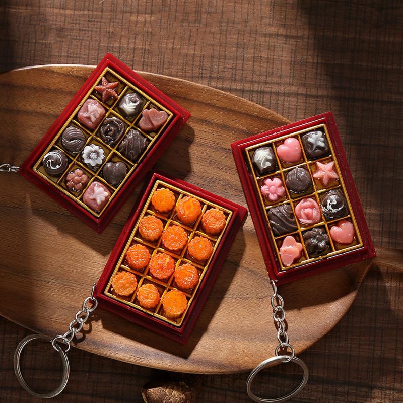 

Keychains Environmental Protection PVC Soft Glue Simulation Cake Moon Box Keychain Pendant