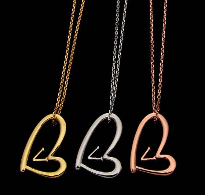 

2022 trendy Extravagant large heart V pendant extra long Sweater chain necklace Stainless Steel Gold silver rose filled love girls Women wholesale Jewelry 50cm-60cm
