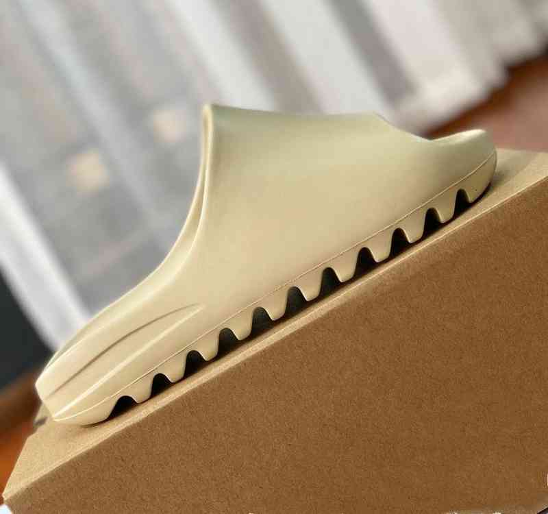 

Slippers rubber Top designer slippers portable parent-child Pure color cartoon size 32-46 IW2H, 1# shoe box